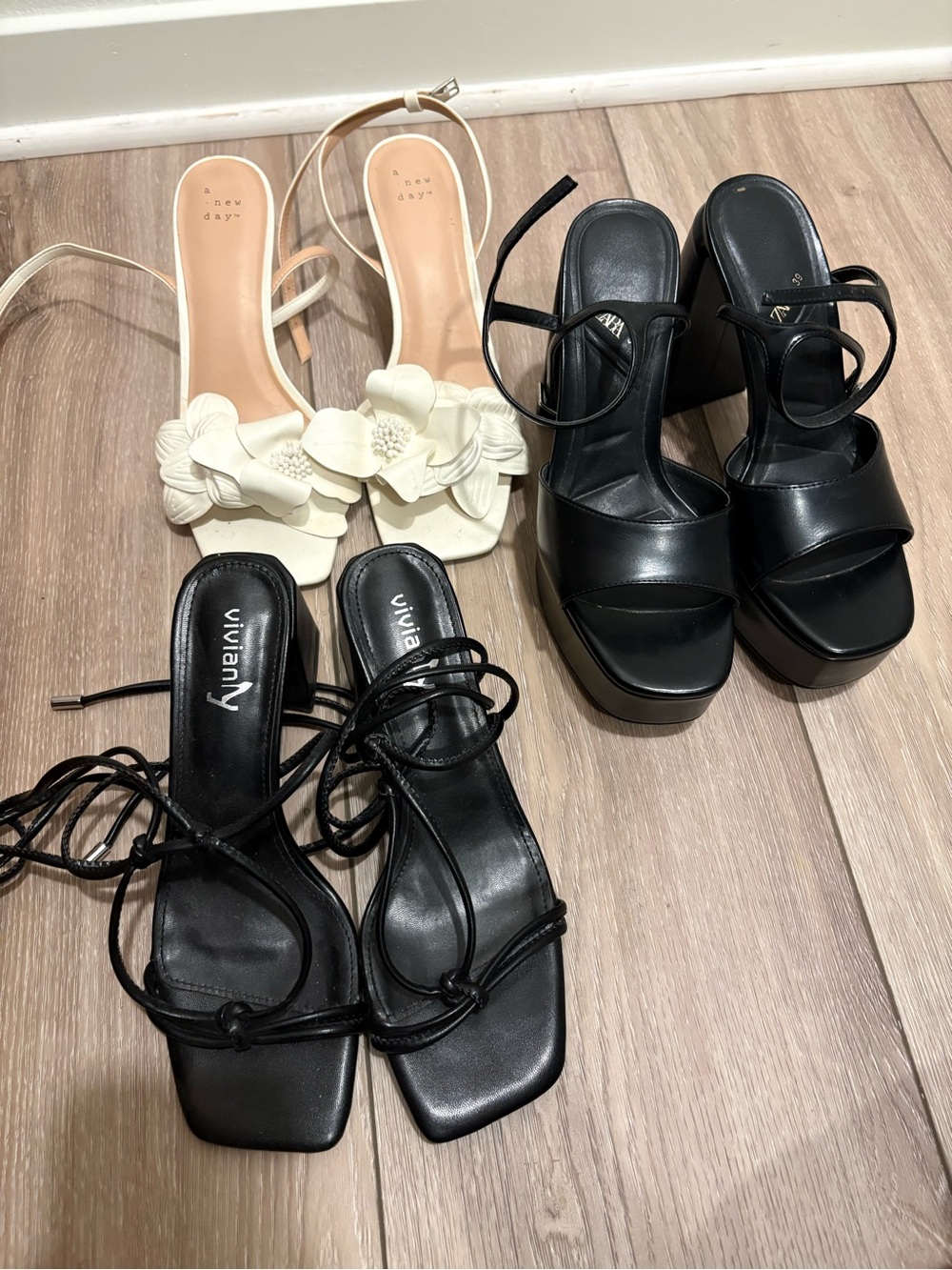 Heel bundle.
